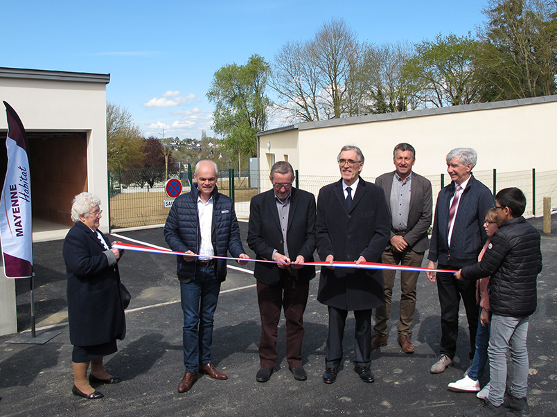 Inauguration Mayenne Habitat logement sociaux à Montsurs - 01