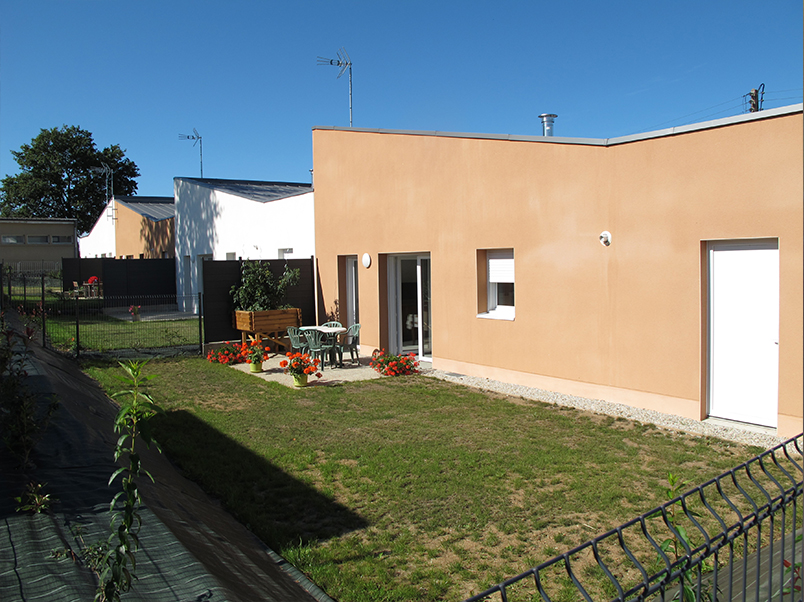 jardin-pavillon-ambrieres-les-valles