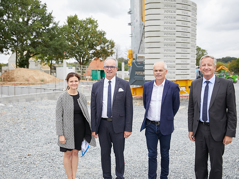 Pose_1ere_pierre_Change_Mayenne_habitat_septembre_2018_03